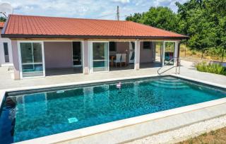 Gorgeous Home In Nova Vas - 4
