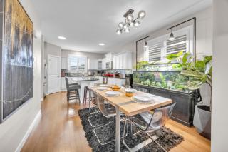 3 Bedroom Luxury Home With Office & Theatre - 2