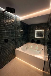 Apartamento de lujo con jacuzzi privado - 3