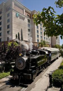 Embassy Suites by Hilton Sacramento Riverfront Promenade - 5