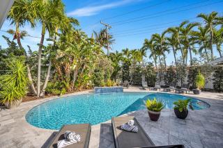 Spacious Villa for 15 w Pool & Outdoor Oasis - 0
