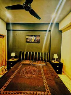 Cozy & Luxurious Stay - 5