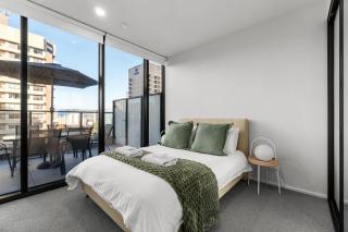 Adelaide Central 1BR Apt with Gym, Sleeps 4 Guests - 0