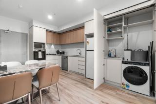 Adelaide Central 1BR Apt with Gym, Sleeps 4 Guests - 6