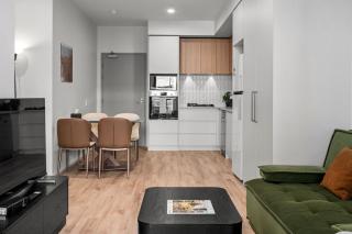 Adelaide Central 1BR Apt with Gym, Sleeps 4 Guests - 2