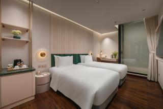 Luxeden Signature Hotel - 8