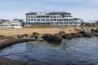 Madison Beach Hotel, Curio Collection by Hilton - 1