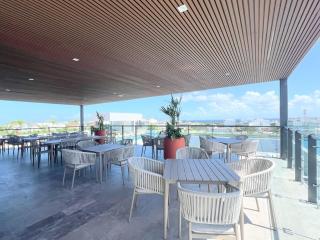 Relax in Style in a Luxury 2BR with Rooftop Pool - 4