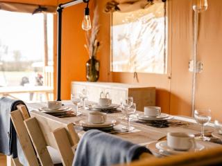 Glamping Lodge - 8