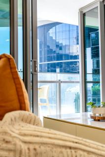 Queens Wharf City Charm w/ Balcony Views - LV 15 - Apartment - 6
