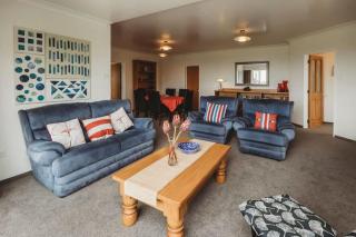 Waterfront Apartment in Fitzroy - 6