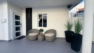 Beautiful House 7 min from Miami Airport w FREE parking - 8