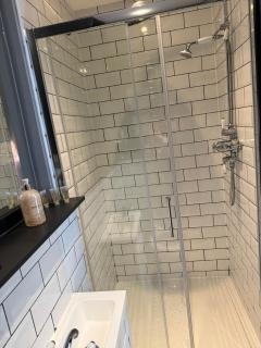The Calls, Stylish One Bedroom Apartment - 1