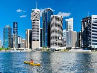 Cozy 2BR Apartment in Brisbane - 1