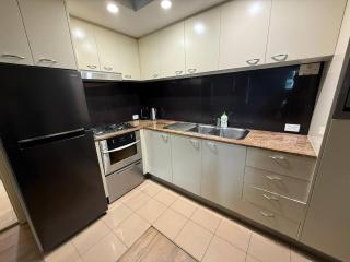 Cozy 2BR Apartment in Brisbane - 5
