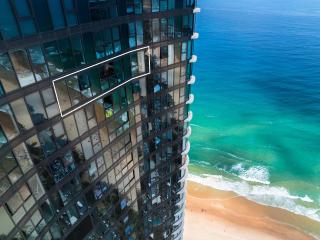 Ocean Surfers Paradise - Beachfront 2 & 3 Bedroom Residences by Gold Coast Holidays - 7