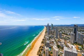 Ocean Surfers Paradise - Beachfront 2 & 3 Bedroom Residences by Gold Coast Holidays - 6