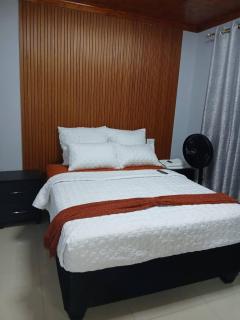 Luxurious 5-Bedroom Holiday House in Westonaria - 7