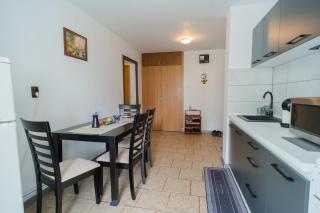 Central Cozy & Bright 3BR Apartment - 1