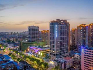 Lavande Hotel Xuchang Pangdonglai Hengdajinhui Plaza - 7