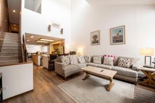 Park Avenue 3 Bedroom Condominiums - 9