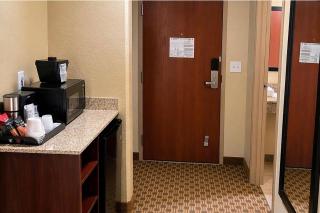 Travelodge by Wyndham Steele - 7