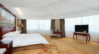 Vienna Hotel Anhui Fuyang Yingshang Yingbin Avenue - 1