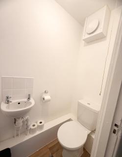 Spacious Stay Near Sheffield Uni & City Centre - 1