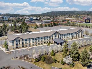 Hampton Inn & Suites Bend - 6