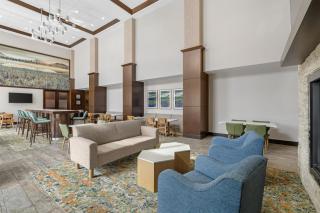 Hampton Inn & Suites Bend - 3