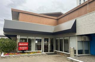 Econo Lodge Motel Village - 7