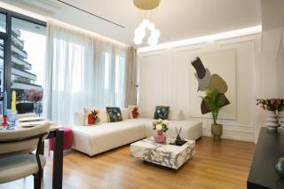 Luxury Lake View Apartment Private Jacuzzi - 3