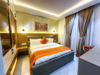 Goldstar Residence - 3