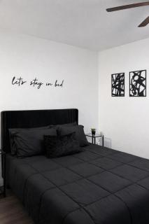 The Calm Oasis Spacious 3BR Houston - 4