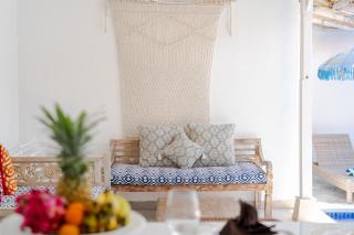 Peacock Bungalow by Pertama Stay - 7