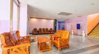 OYO 565 Trang Hotel - 8