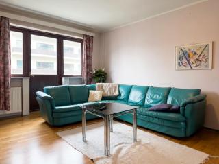 JS10 - 2BR Central Bergen Views - 9