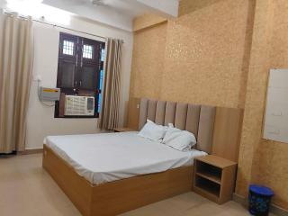 HOTEL O SRN Hotel & Guest House - 4