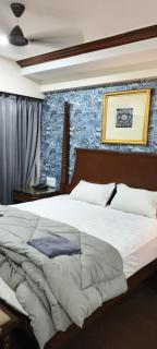Royal Palace Hotel Surat Velanja - 0
