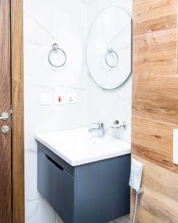 Modern 1BR Apartment Osu - 4