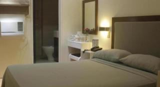Ridgecrest Gardens Hotel - 2