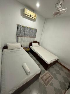 PAKBENG SUNSET DORM Room - 8