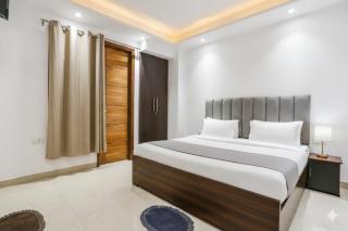 Hotel Home Stayy By Tom n jerry - 7