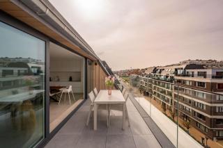 Stylish Apartment with Spacious Terrace - 7