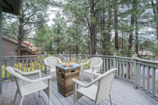 Coburn Cabin @ Country Club Game Room New Central AC Pet and Family-Friendly - 9