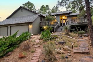 Coburn Cabin @ Country Club Game Room New Central AC Pet and Family-Friendly - 6