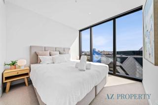 Prime Location CBD with Pool & Gym - 5