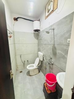 Hotel Abhinandan Hotels & Suites - Ayodhya - 8