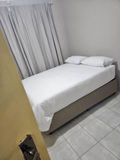 Happy Home Guest House - 9