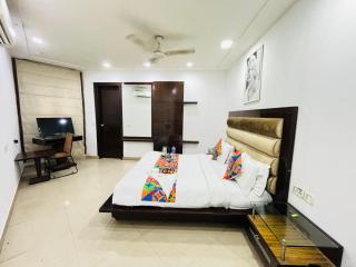 Hotel Lee Grand - Near Nehru Place - 7